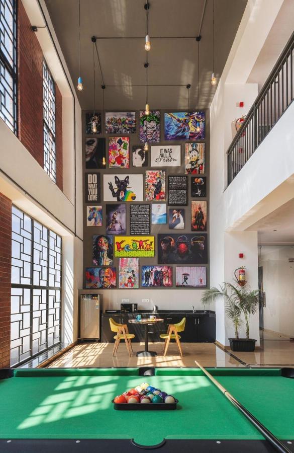Couch & Cheese Homestel The Most Luxurious Hostel For Working Professionals & Students Pune Exterior photo